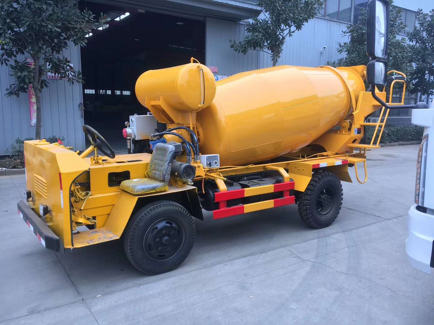 履帶運輸車(chē)水溫反常 履帶運輸車(chē)水溫反常